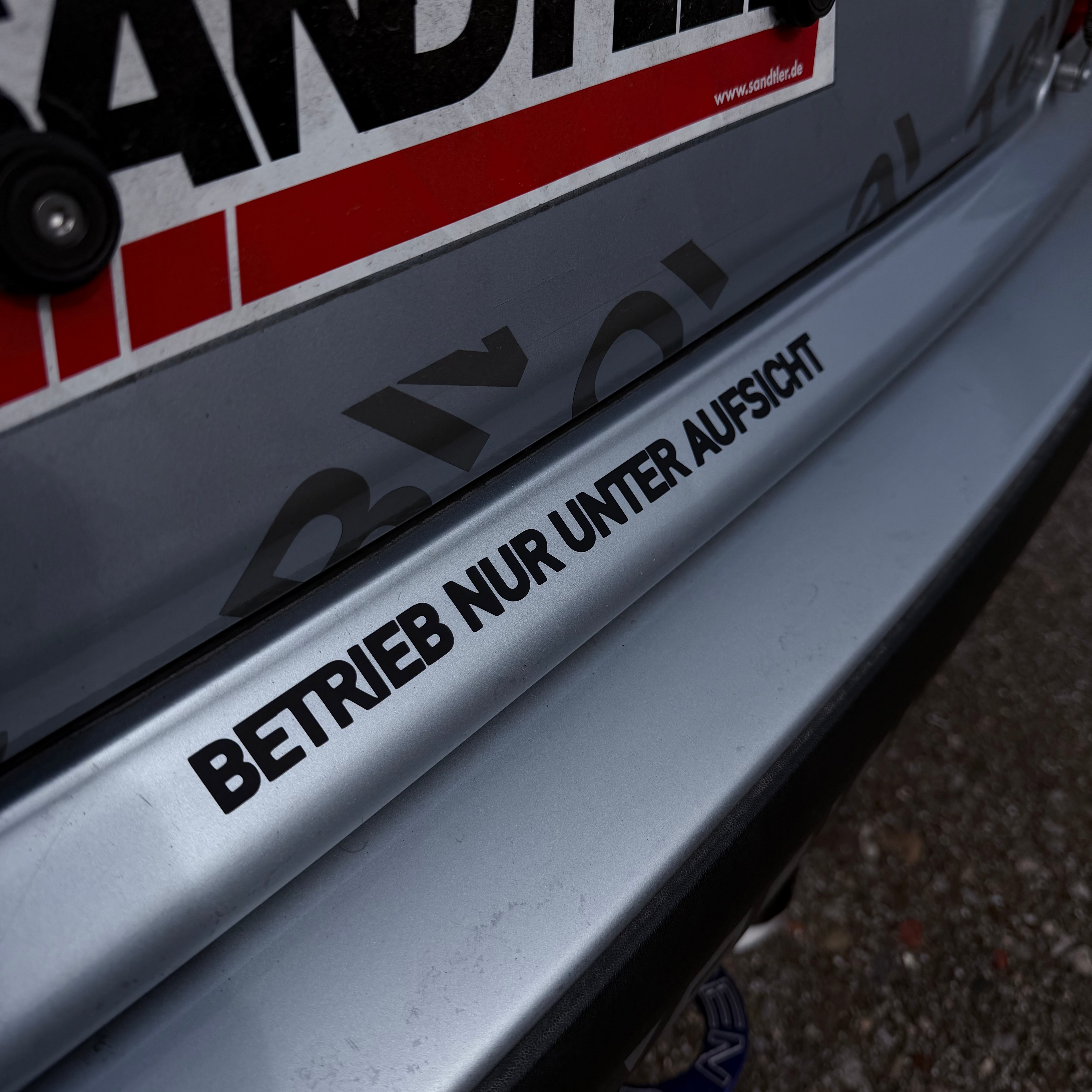 Betrieb unter Aufsicht Sticker | Wehran Motorsport