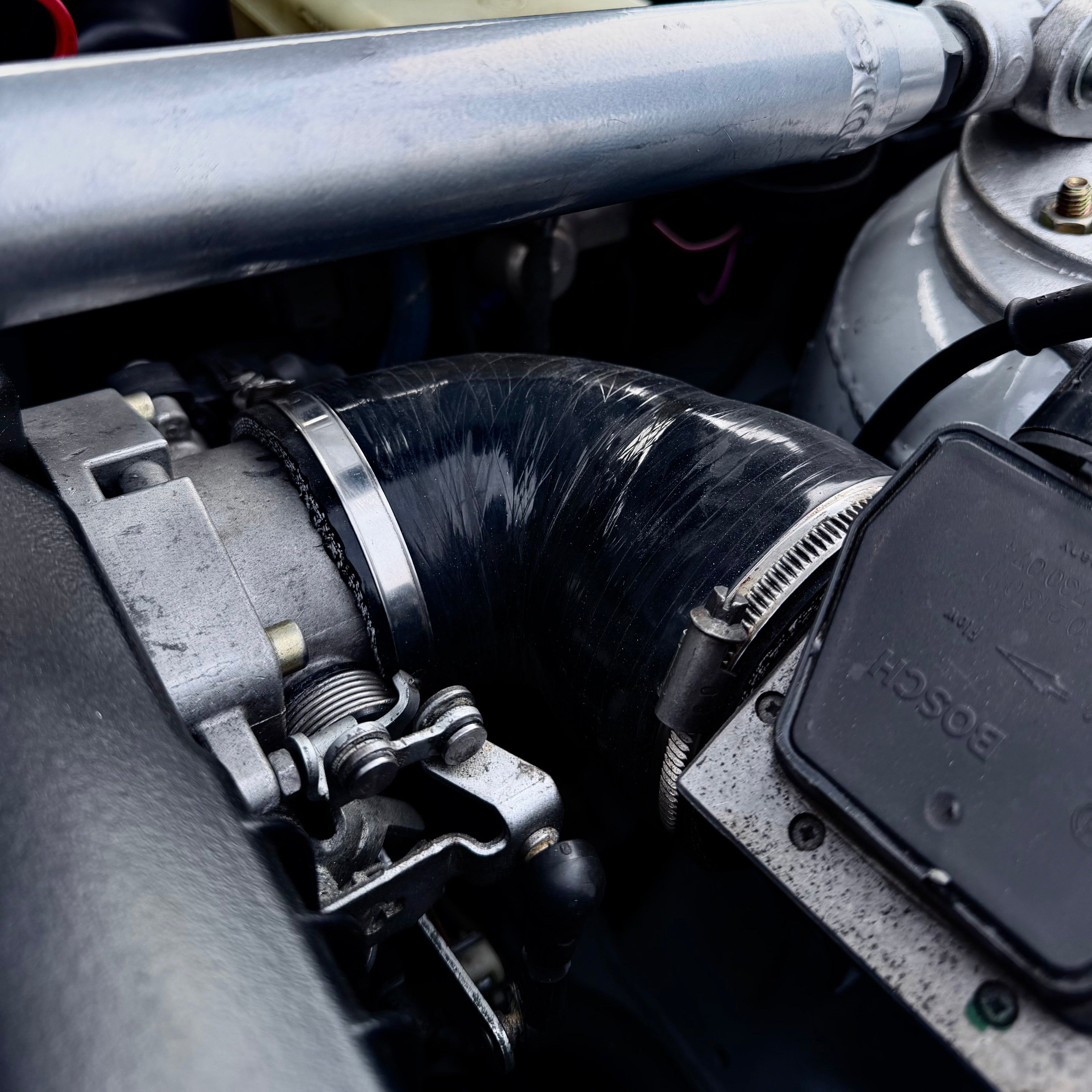 Silicone Air Intake Hose suitable for BMW E36 incl. M3 (M50 & S50)