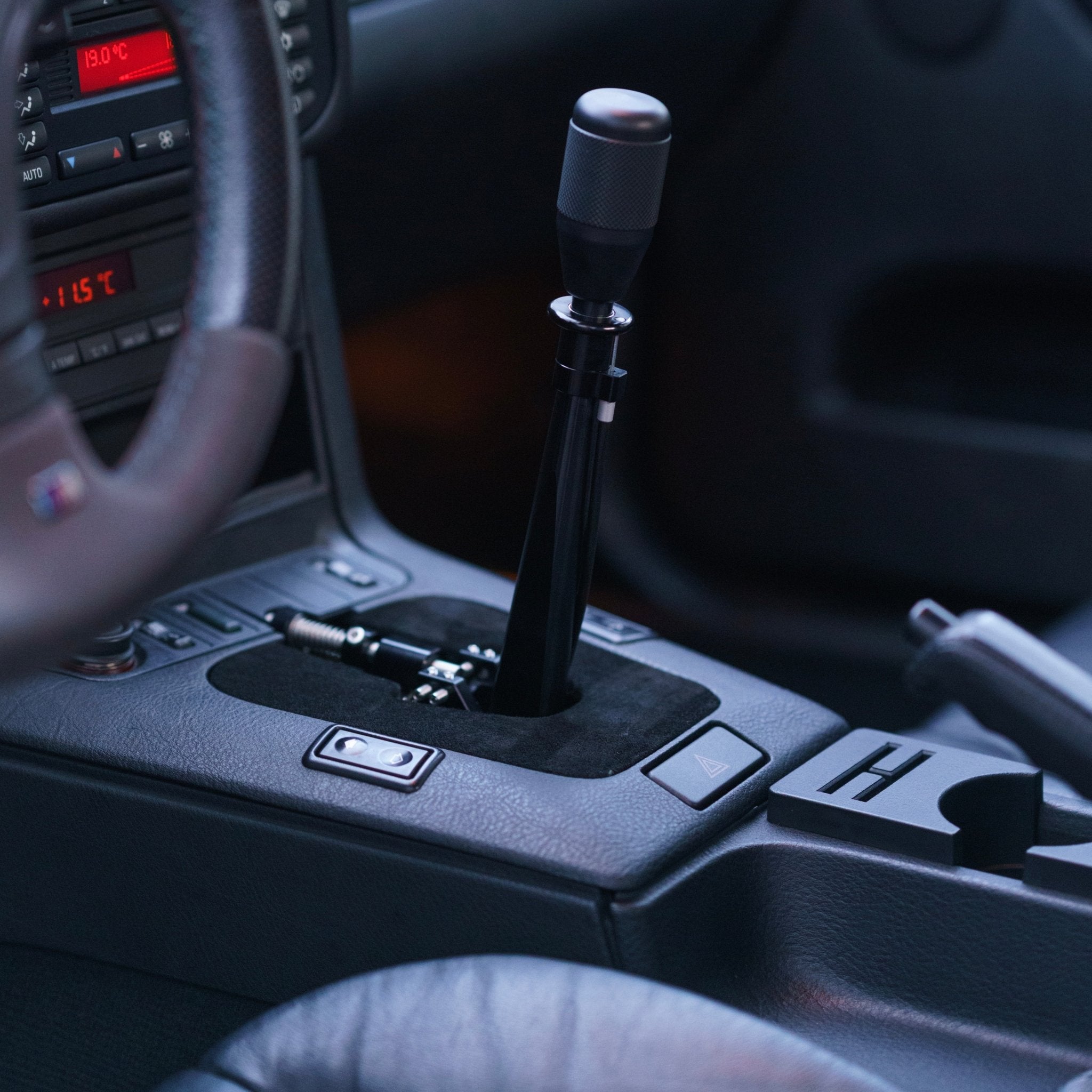 Abdeckung Mittelkonsole Shortshifter passend für BMW E36 Coupe / Cabriolet / Limousine - WEHRAN MOTORSPORT