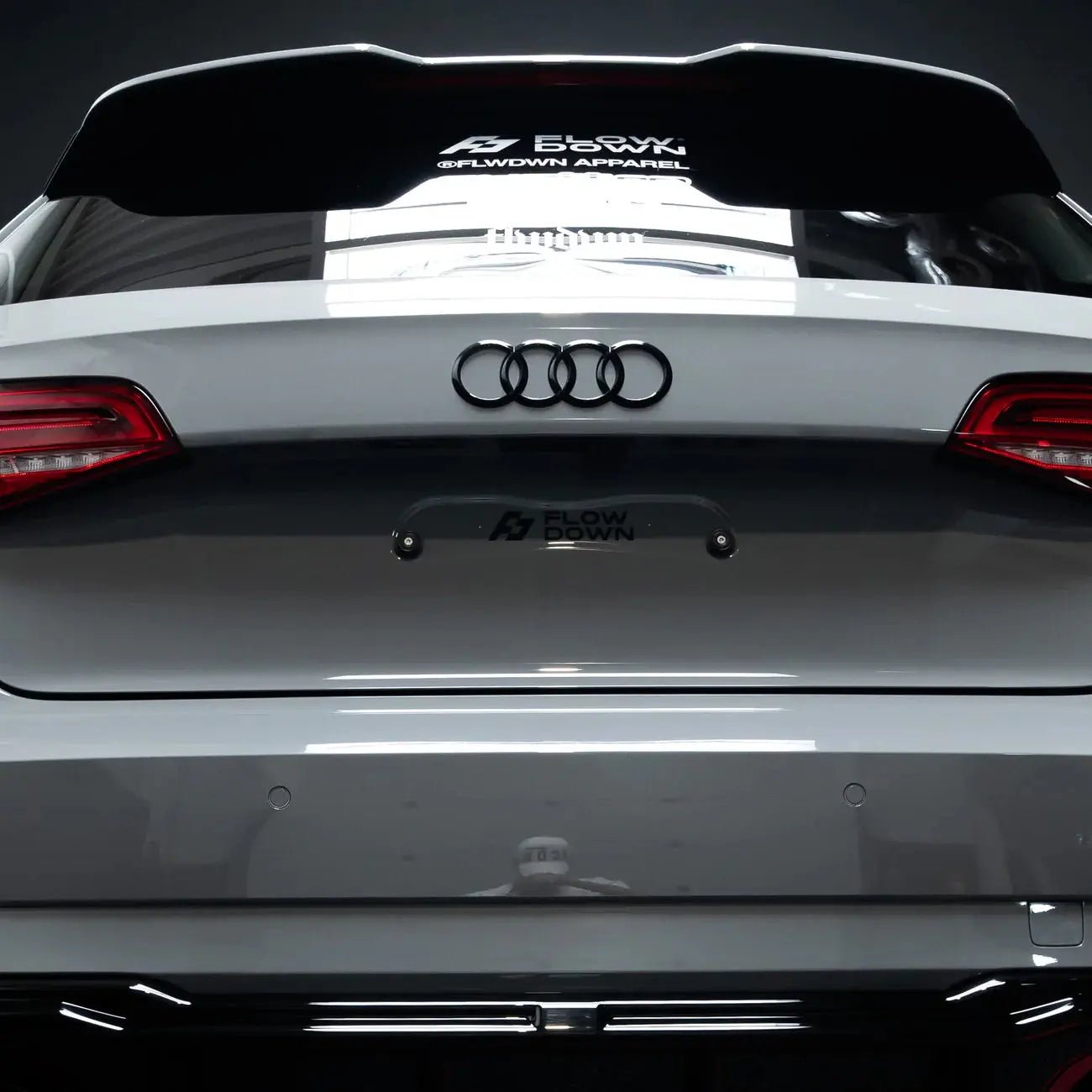 FLOW DOWN® Magnet Kennzeichenhalter Universal - WEHRAN MOTORSPORT