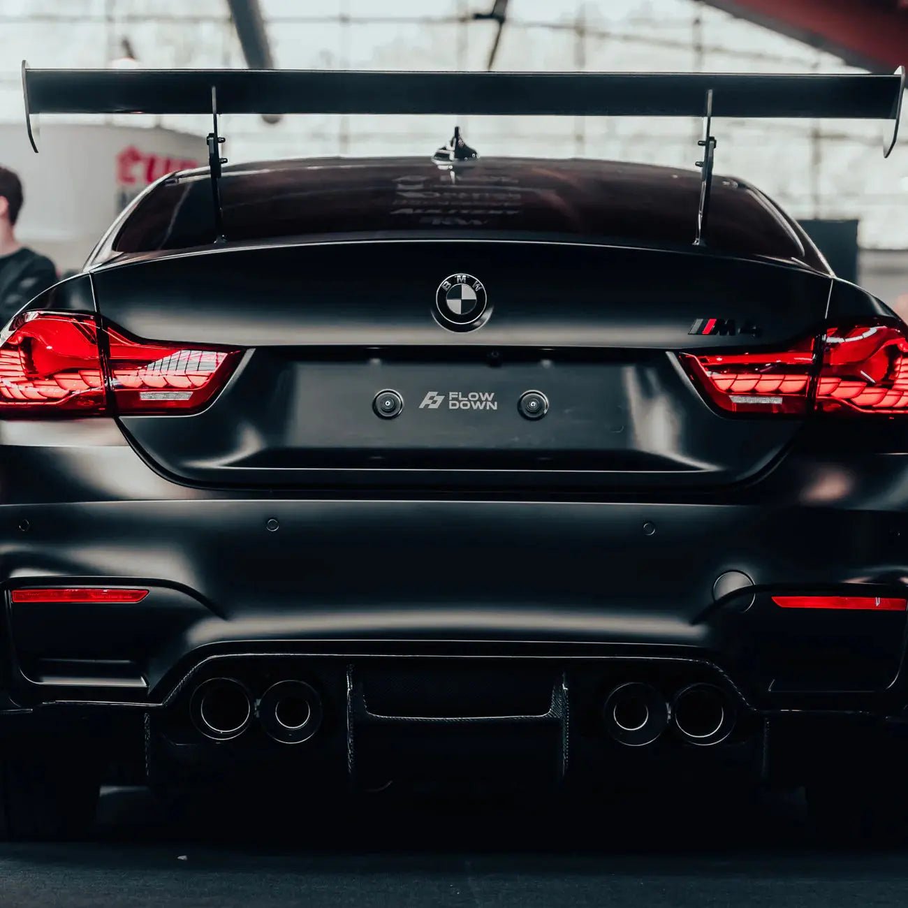 FLOW DOWN® Magnet Kennzeichenhalter Universal - WEHRAN MOTORSPORT