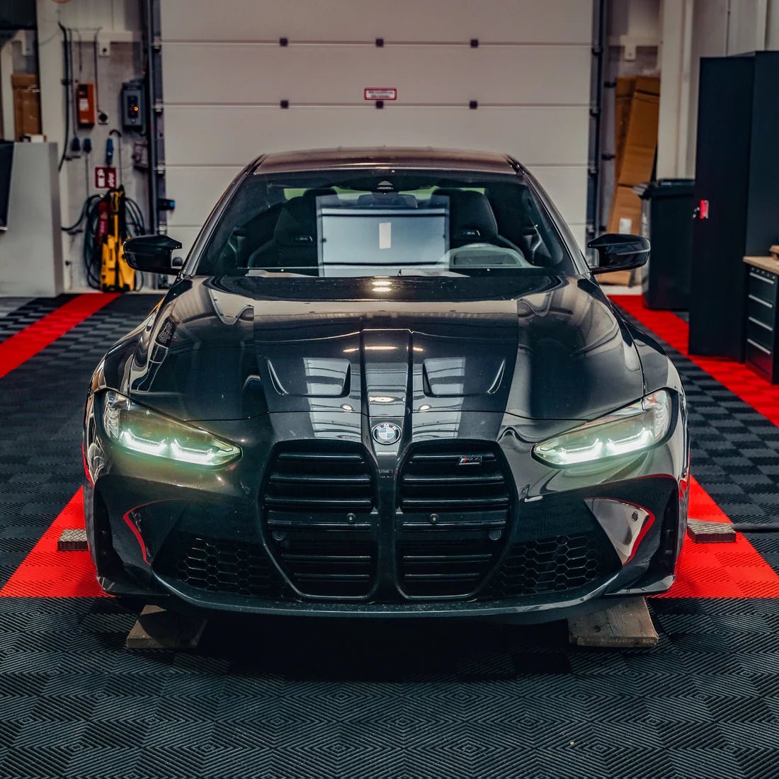 Magnet Kennzeichenhalter passend für BMW M3 M4 (G80/G81/G82/G83) FLOW DOWN® - WEHRAN MOTORSPORT